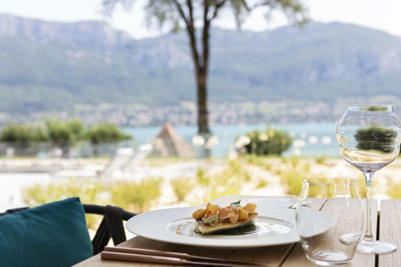 Black Bass Hotel Sévrier Екстериор снимка